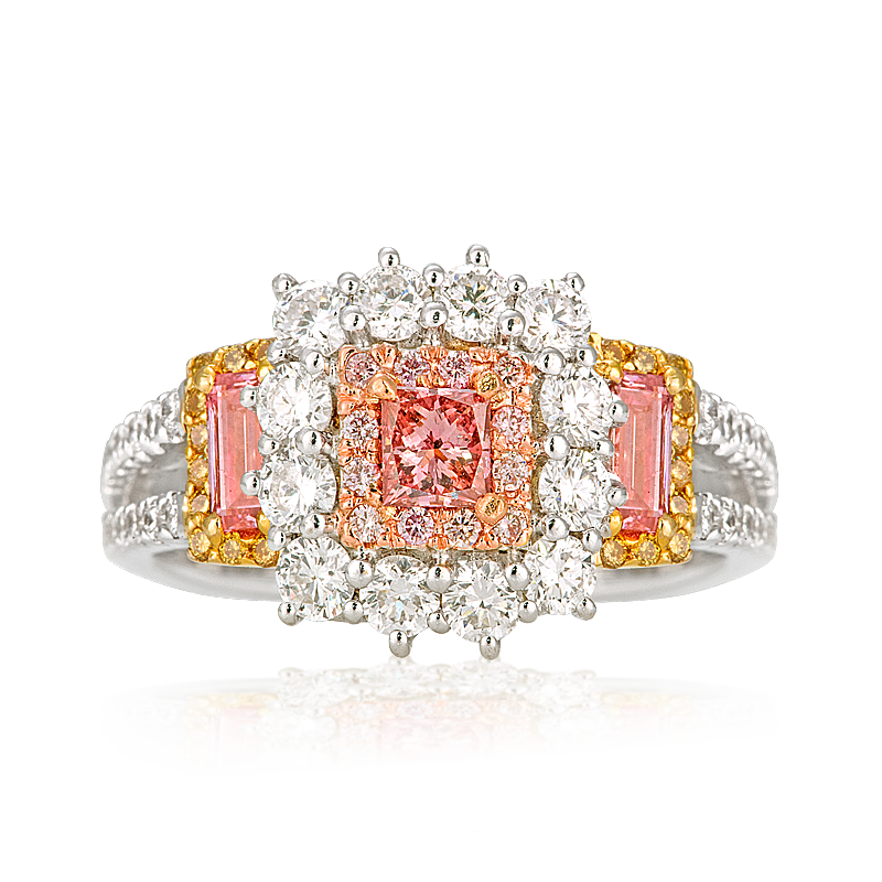GIA 粉鑽戒 0.56 克拉
Pink Colored Diamond 
and Diamond Ring