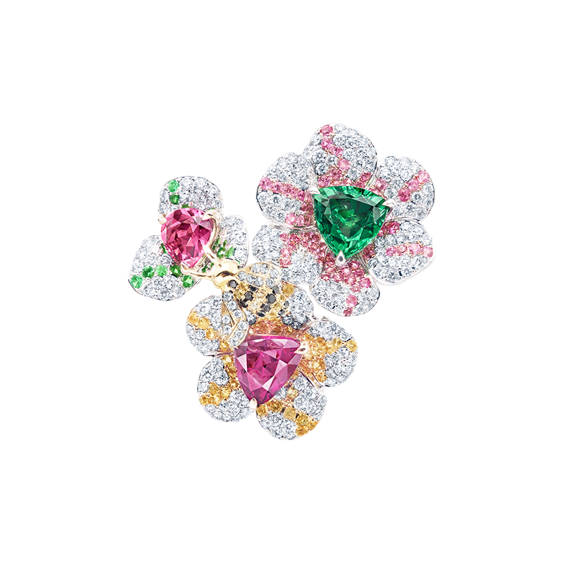 6.07克拉 彩寶花戒
Multi - Colored Gemstone and
Diamond Ring